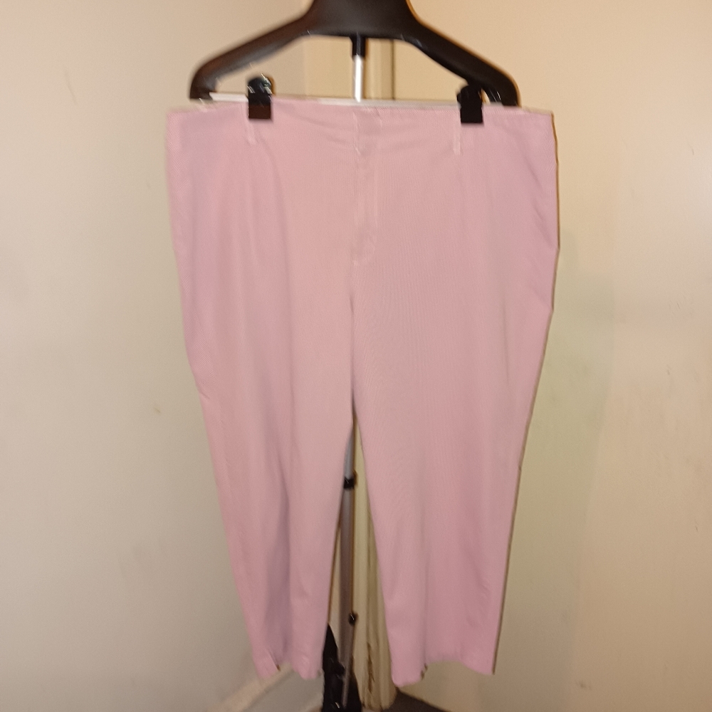 Merona Women's Plus Size Capri's Pink